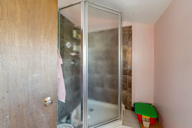 $265,000 | 208 Redwood Avenue, New Lenox, IL 60451