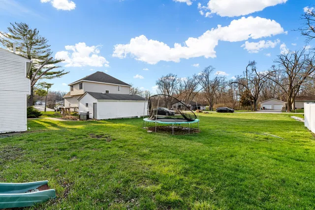 $265,000 | 208 Redwood Avenue, New Lenox, IL 60451