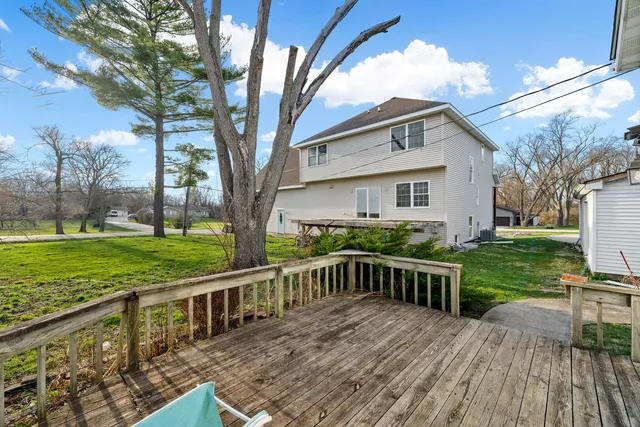 $265,000 | 208 Redwood Avenue, New Lenox, IL 60451