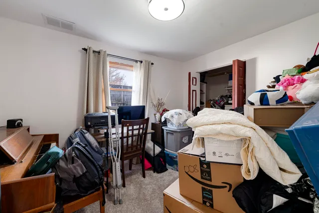 $265,000 | 208 Redwood Avenue, New Lenox, IL 60451