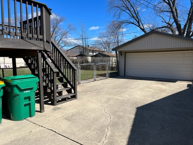 153 Fletcher Drive Wheeling, IL 60090 - Photo 18 of 22