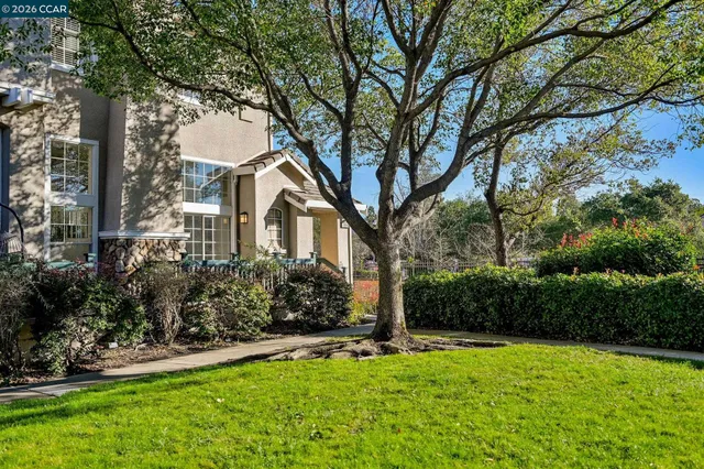 $1,125,000 | 1004 Phoenix Street, Danville, CA 94506