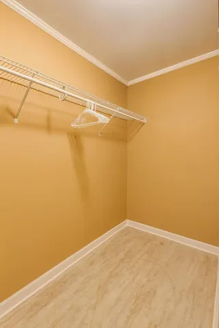 $225,000 | 1243 East Baldwin Lane, Unit 211, Palatine, IL 60074