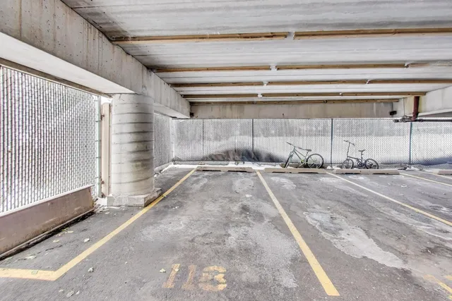 $225,000 | 1243 East Baldwin Lane, Unit 211, Palatine, IL 60074