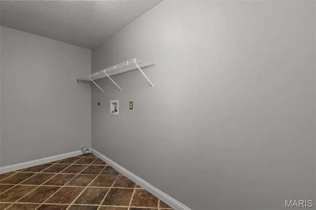 $439,900 | 38 Hidden Hills Drive, St. Charles, MO 63303