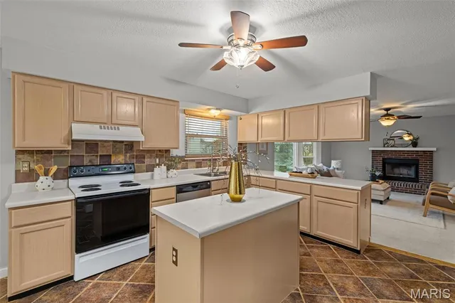 $439,900 | 38 Hidden Hills Drive, St. Charles, MO 63303