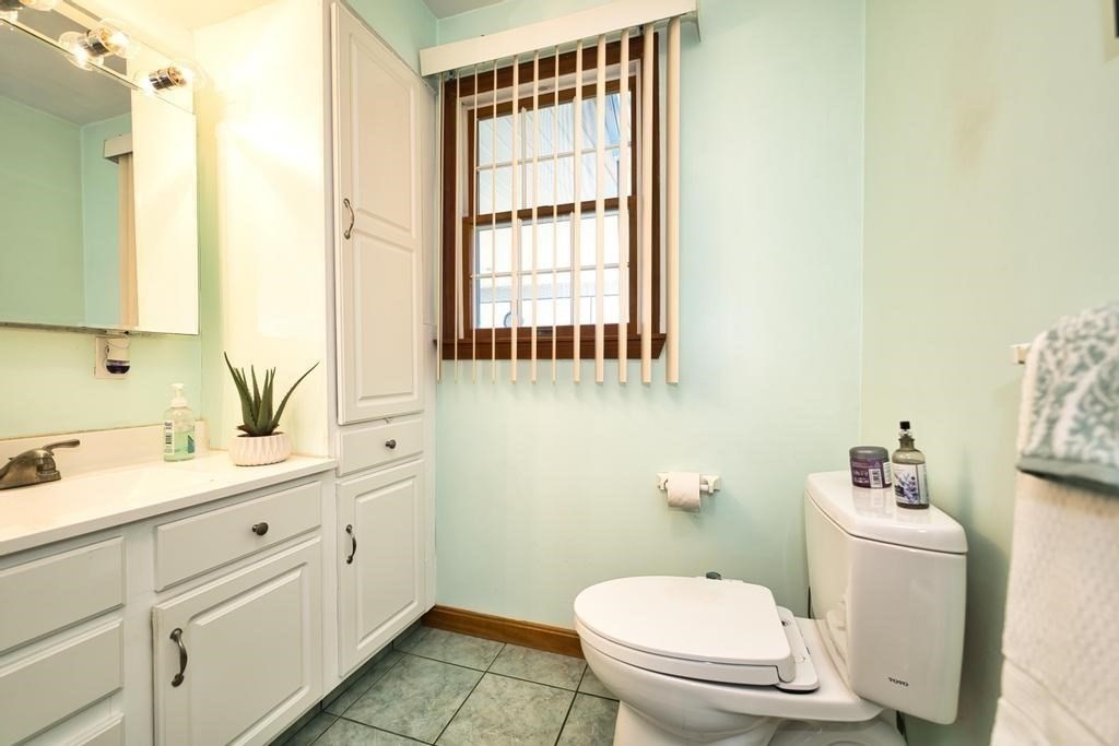 70 River Road Somerset, MA 02725 - Photo 22 of 42