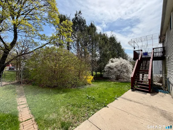 $380,000 | 24 Quarry Street, Norwich, CT 06360