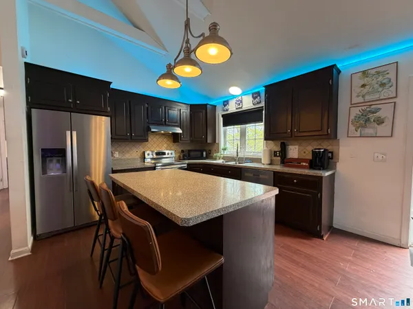 $380,000 | 24 Quarry Street, Norwich, CT 06360