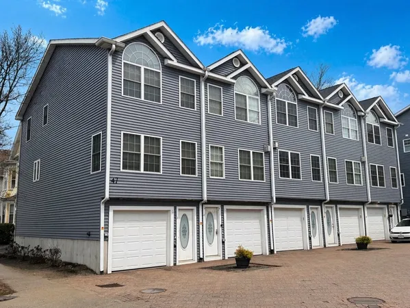 $3,100 | 47 Alder Street, Unit 4, Waltham, MA 02453