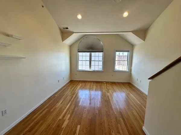 $3,100 | 47 Alder Street, Unit 4, Waltham, MA 02453