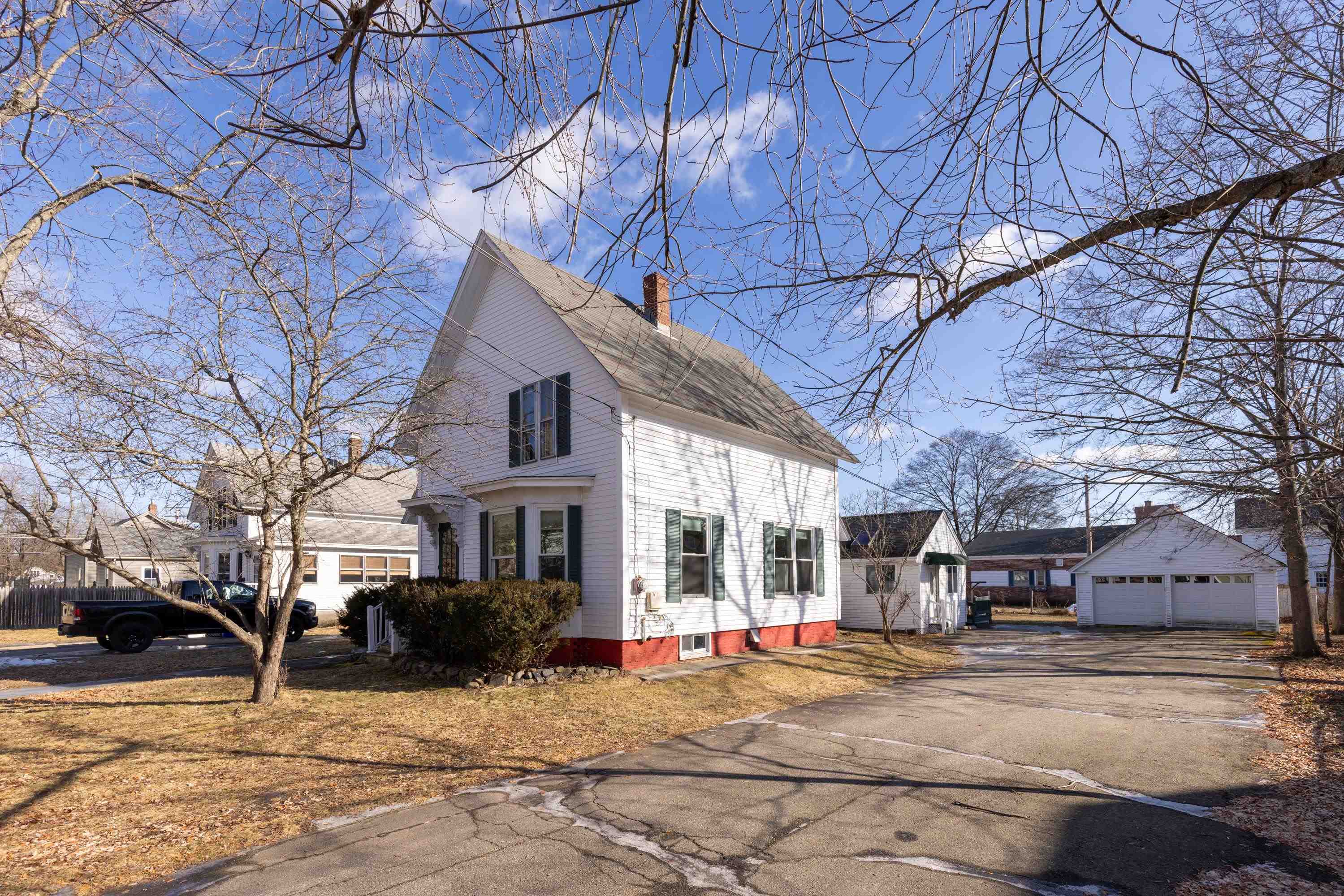 8 Carroll Street Exeter, NH 03833 - Photo 2 of 33 Gallery Image 2