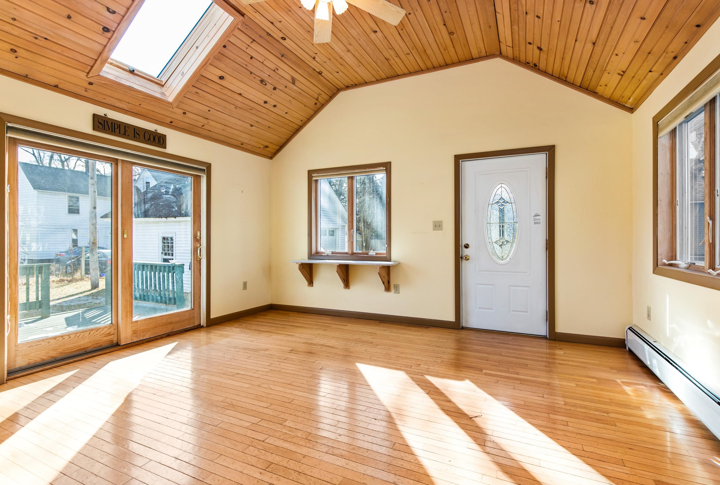 8 Carroll Street Exeter, NH 03833 - Photo 4 of 33 Gallery Image 4