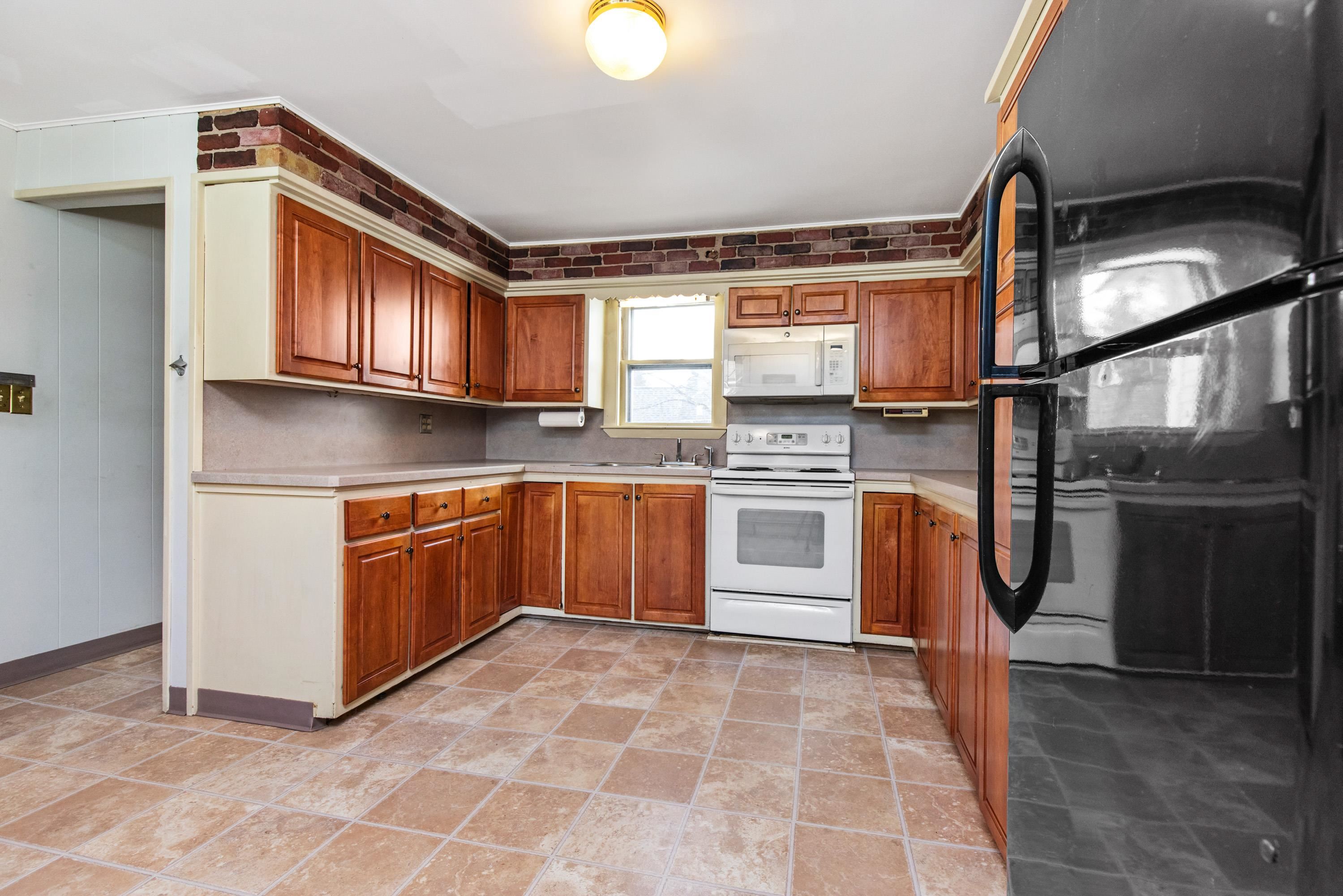 8 Carroll Street Exeter, NH 03833 - Photo 9 of 33 Gallery Image 9