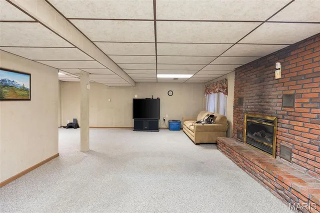 $345,000 | 1641 Lake Shore Drive, Owensville, MO 65066