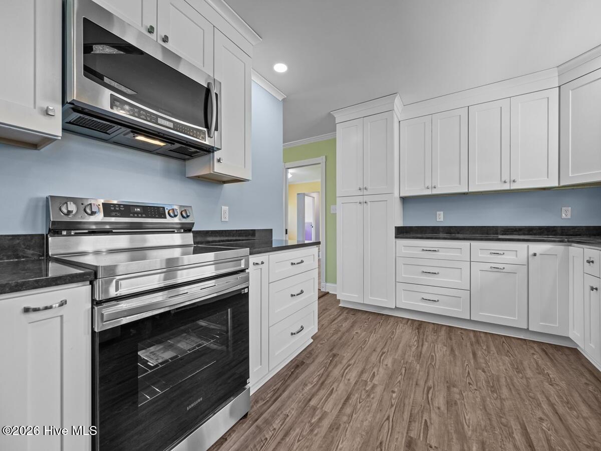 293 Old Chinquapin Road Beulaville, NC 28518 - Photo 13 of 55 14.