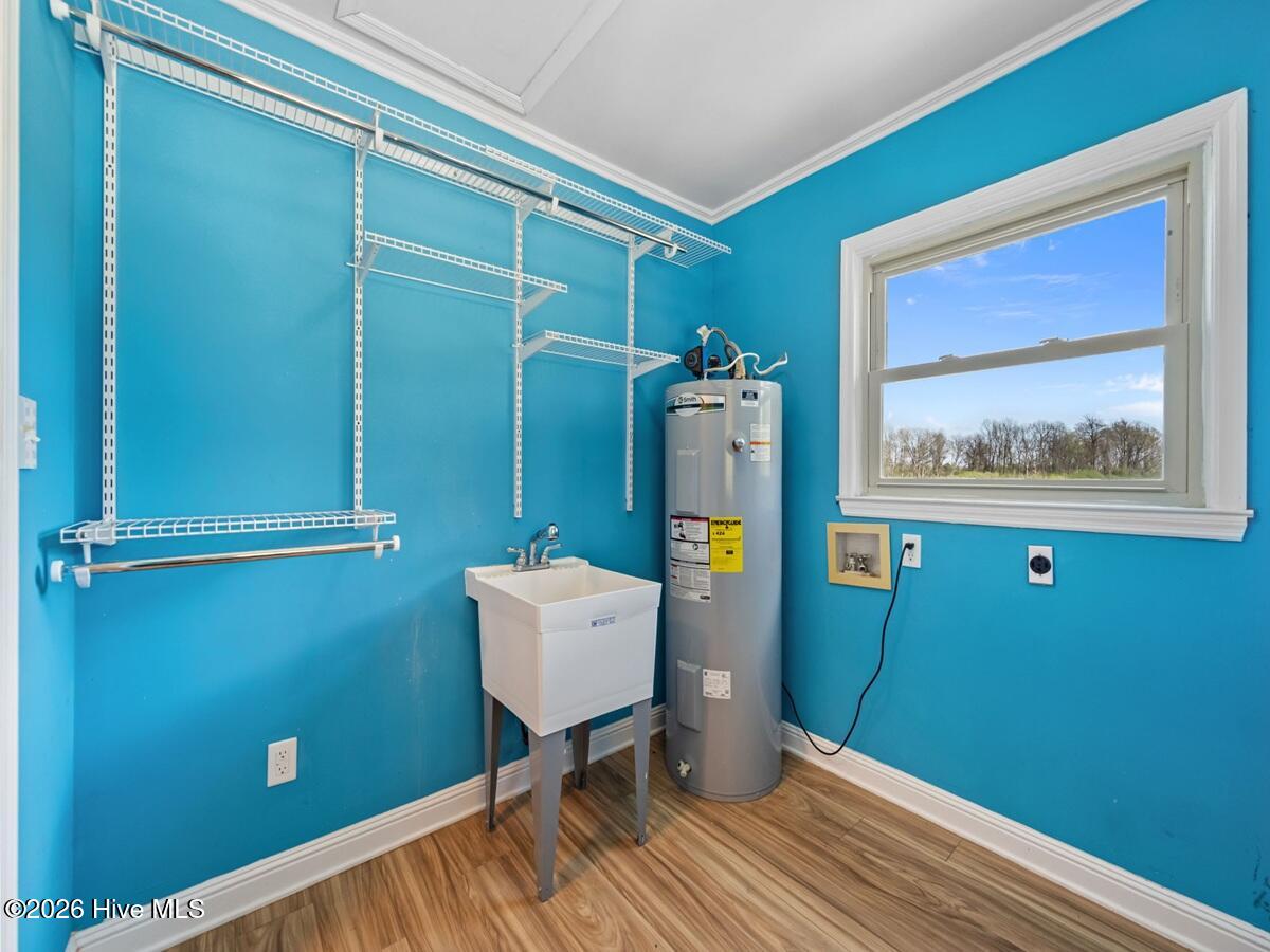 293 Old Chinquapin Road Beulaville, NC 28518 - Photo 35 of 55 36. Mud Room