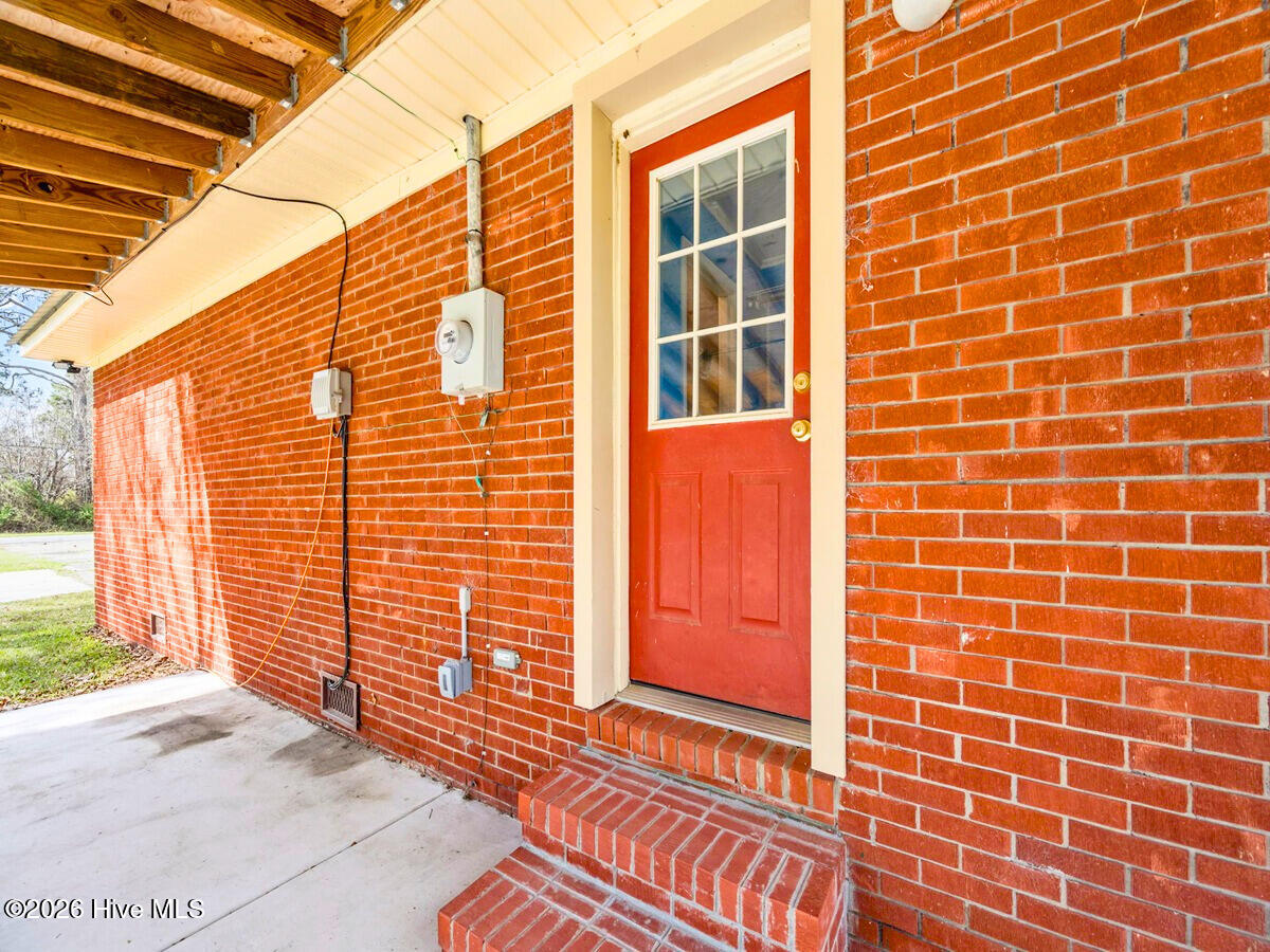 293 Old Chinquapin Road Beulaville, NC 28518 - Photo 37 of 55 39. Carport Door