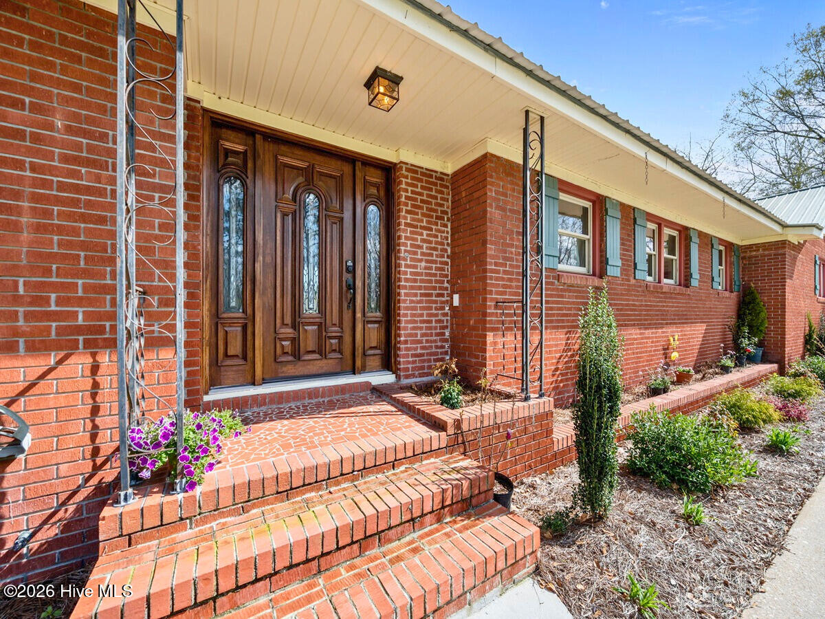 293 Old Chinquapin Road Beulaville, NC 28518 - Photo 5 of 55 5.