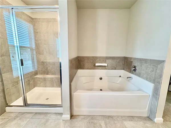 $2,250 | 6085 Bay Point Cove, Flowery Branch, GA 30542
