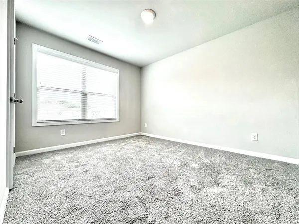 $2,250 | 6085 Bay Point Cove, Flowery Branch, GA 30542