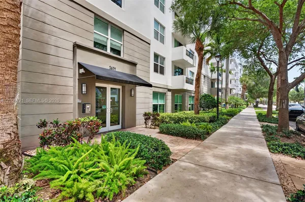 $457,500 | 2401 Northeast 65th Street, Unit 205, Fort Lauderdale, FL 33308