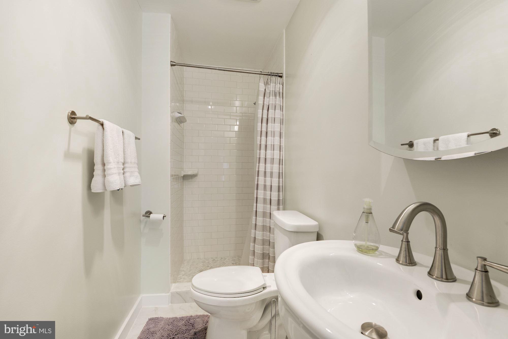 11463 Waterview Cluster Reston, VA 20190 - Photo 17 of 38