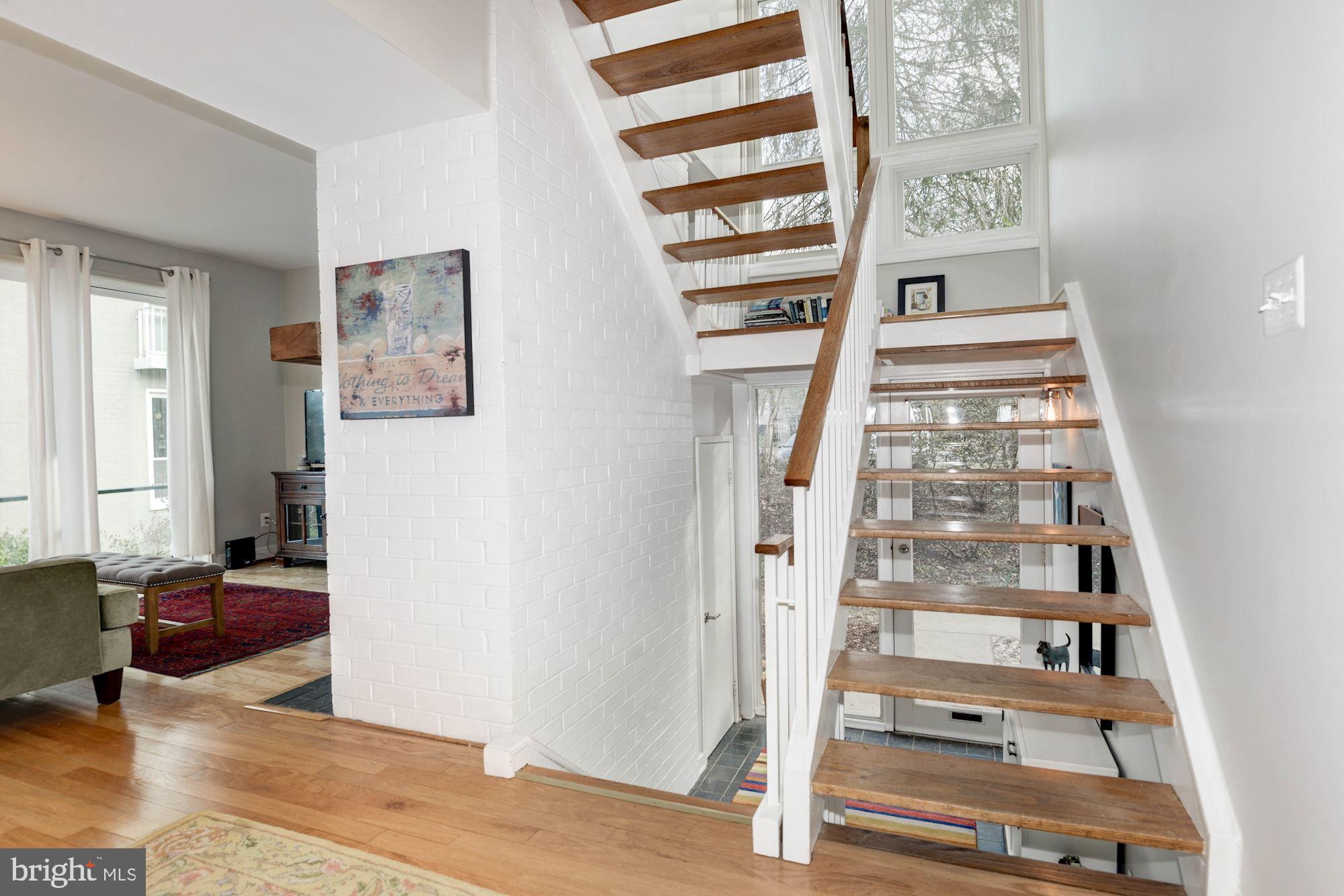 11463 Waterview Cluster Reston, VA 20190 - Photo 3 of 38