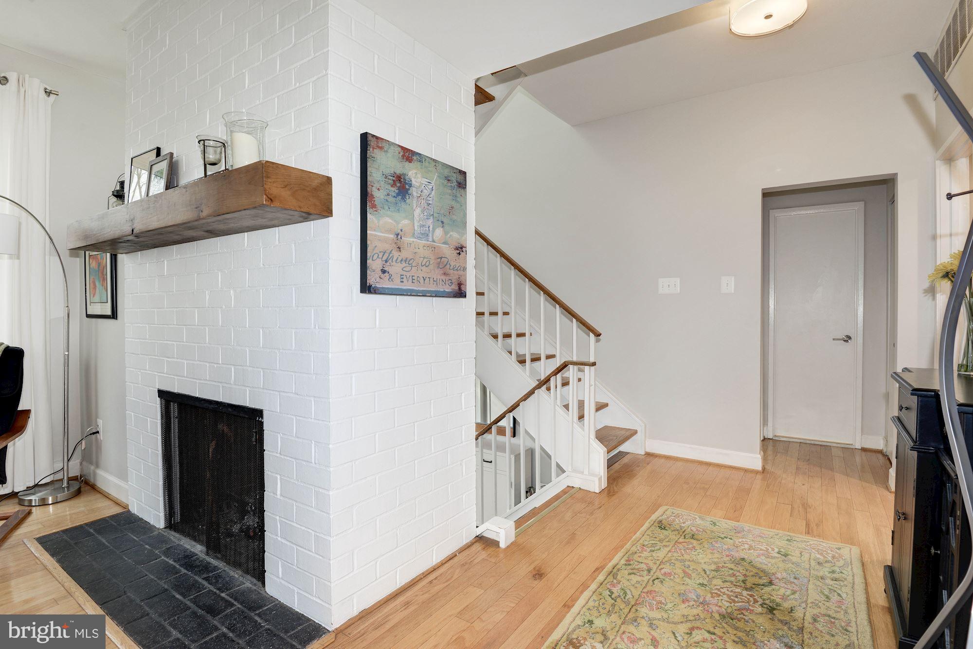 11463 Waterview Cluster Reston, VA 20190 - Photo 4 of 38