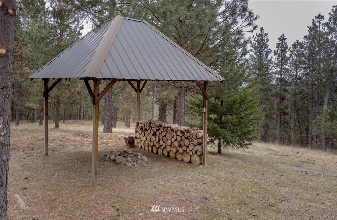 930 Powerline Road Cle Elum, WA 98922 - Photo 4 of 25 Gallery Image 4