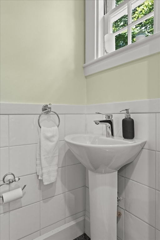 155 Mt Vernon Street Dedham, MA 02026 - Photo 32 of 50 a close view of sink