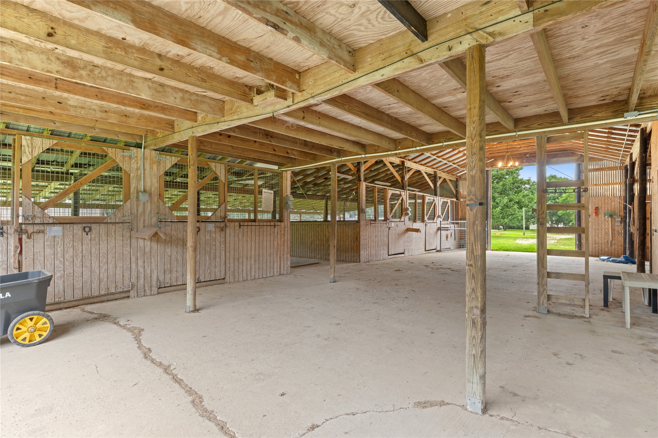 12043 Anderson Road Willis, TX 77318 - Photo 6 of 23