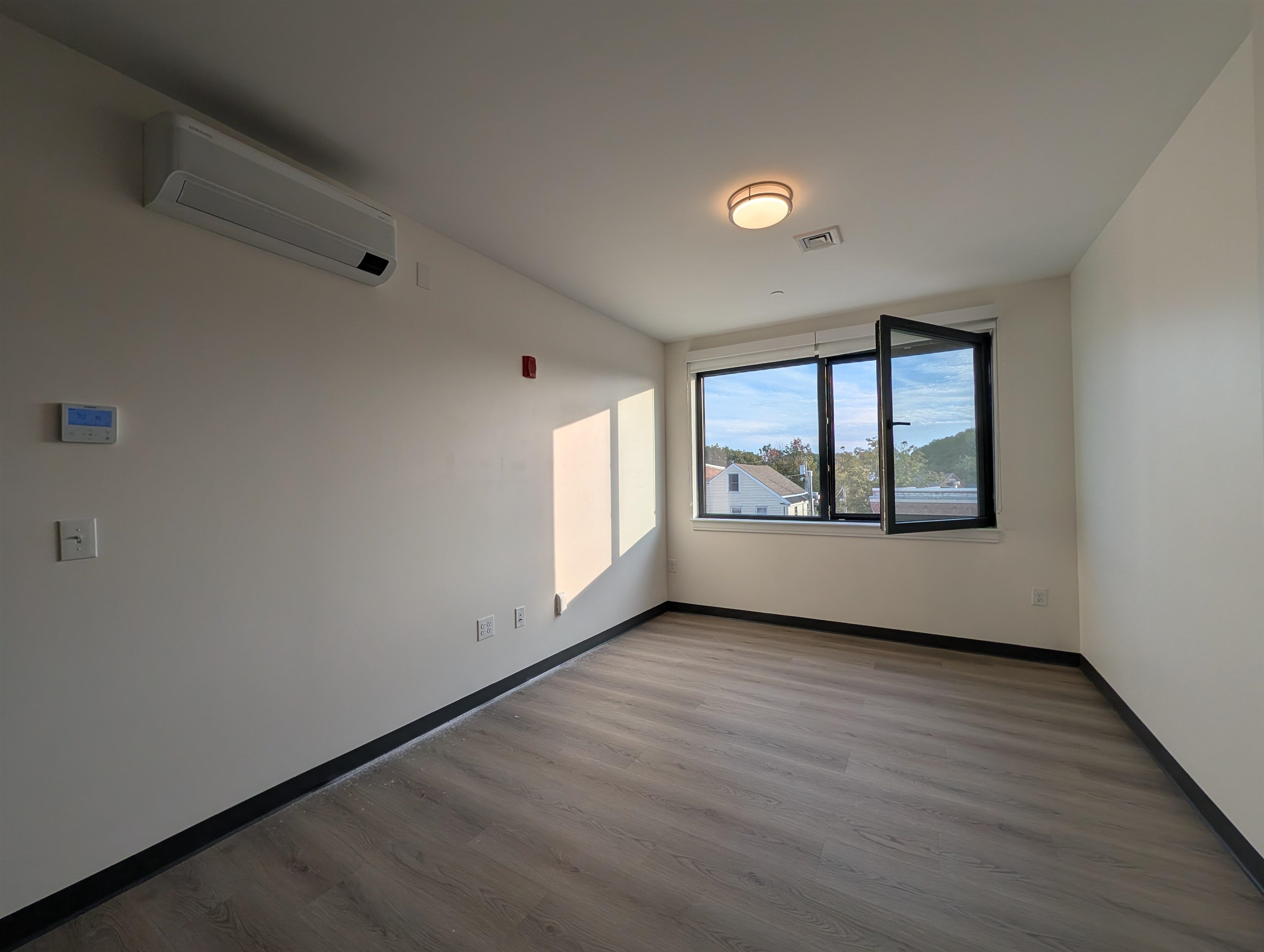 55 North Main Street, Unit 409 Rochester, NH 03867 - Photo 10 of 48 Gallery Image 10