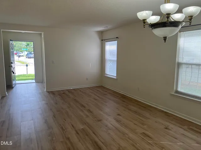 $1,995 | 2920 Roundleaf Court, Raleigh, NC 27604