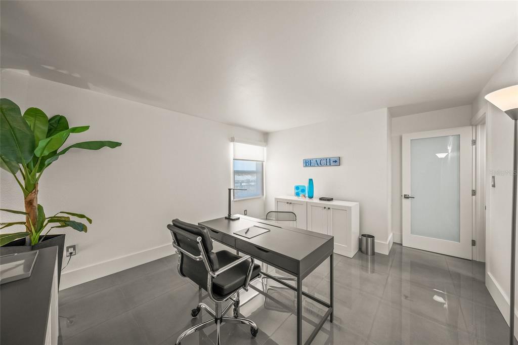 420 Beach Road, Unit 606 Sarasota, FL 34242 - Photo 33 of 83 a view of a dining room with furniture