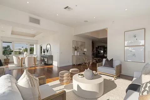 $3,199,000 | 9771 Daron Drive, Villa Park, CA 92861