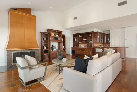 $3,199,000 | 9771 Daron Drive, Villa Park, CA 92861