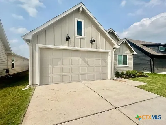 $1,895 | 1717 James Street, New Braunfels, TX 78130