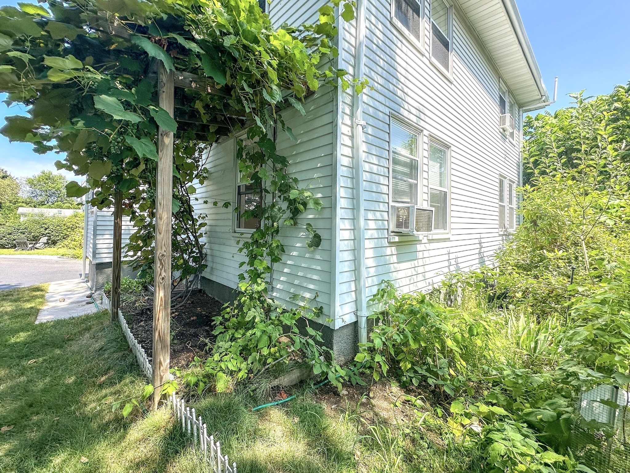 35 Reedsdale Road, Unit 35 Milton, MA 02186 - Photo 4 of 37 Gallery Image 4