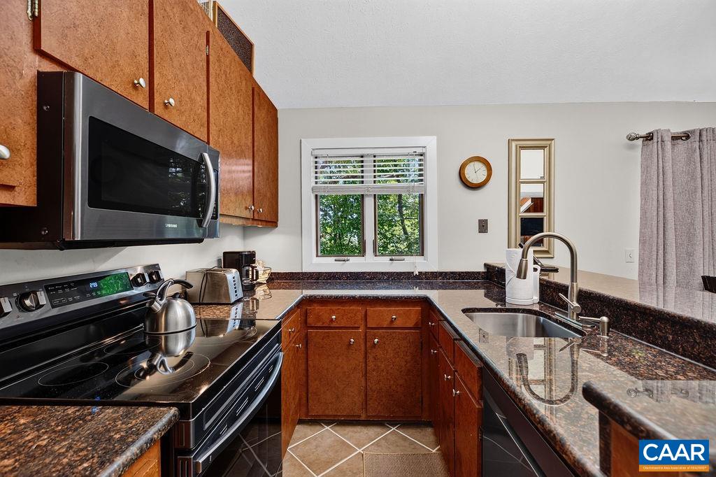 415 Three Ridges Wintergreen, VA 22967 - Photo 11 of 28