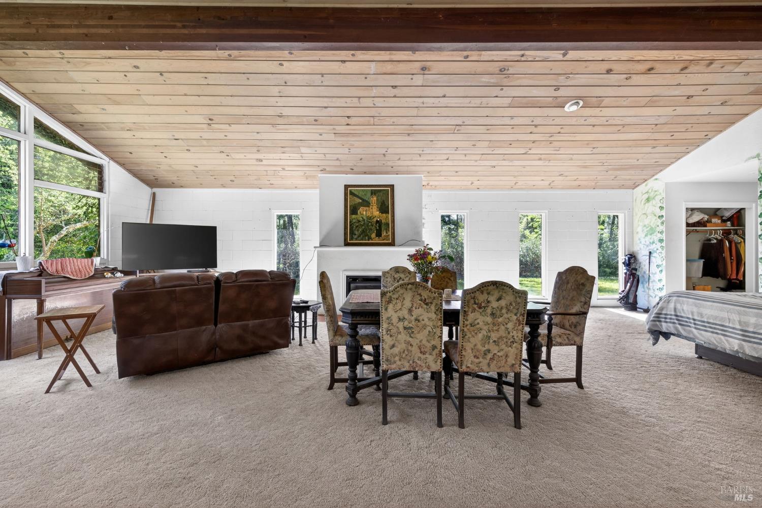 3320 Redwood Road Napa, CA 94558 - Photo 33 of 57 a view of a livingroom with furniture and a couch