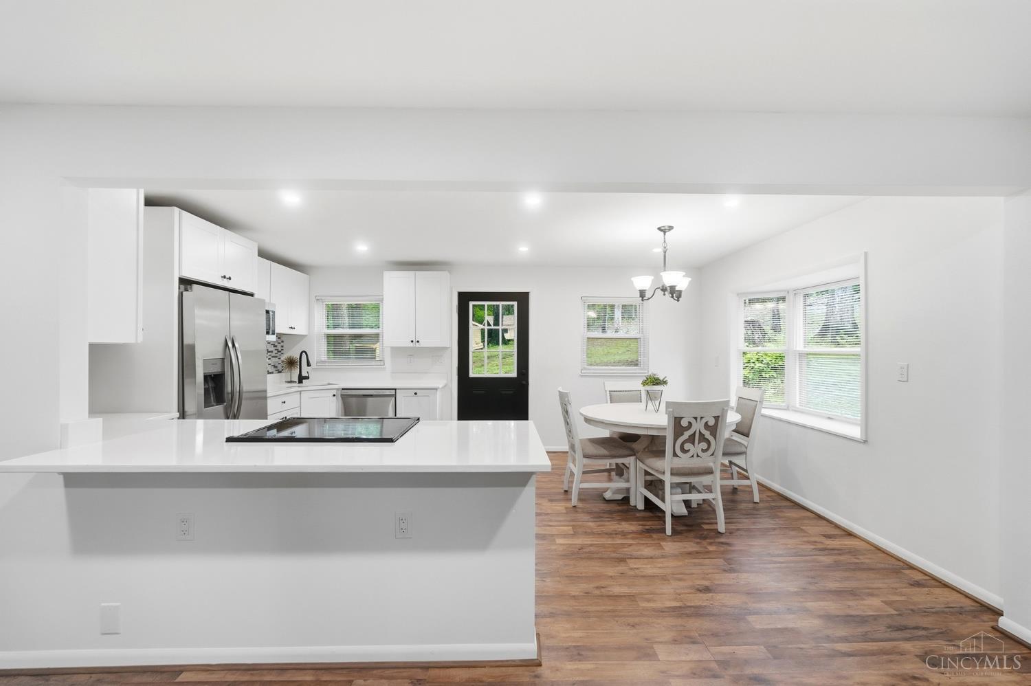 5622 Reemelin Road Cincinnati, OH 45248 - Photo 12 of 51