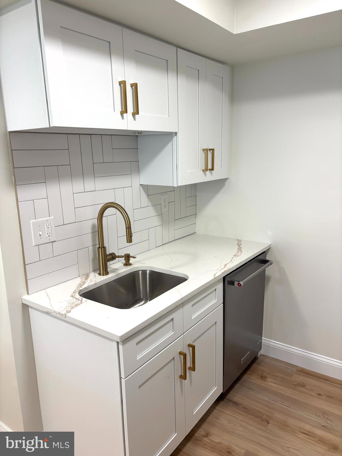 115 East Kings Highway, Unit 211 Maple Shade, NJ 08052 - Photo 3 of 21