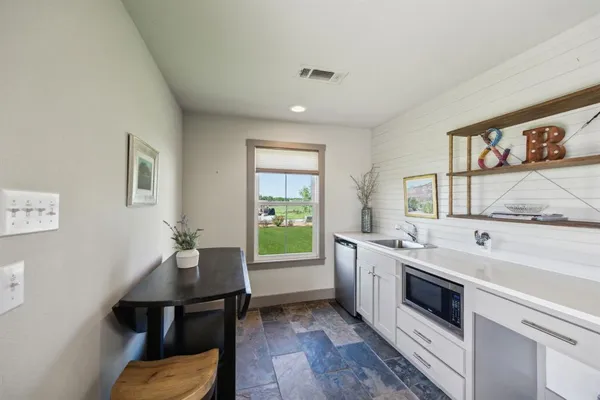 $1,650,000 | 5905 Cr-1093, Celeste, TX 75423