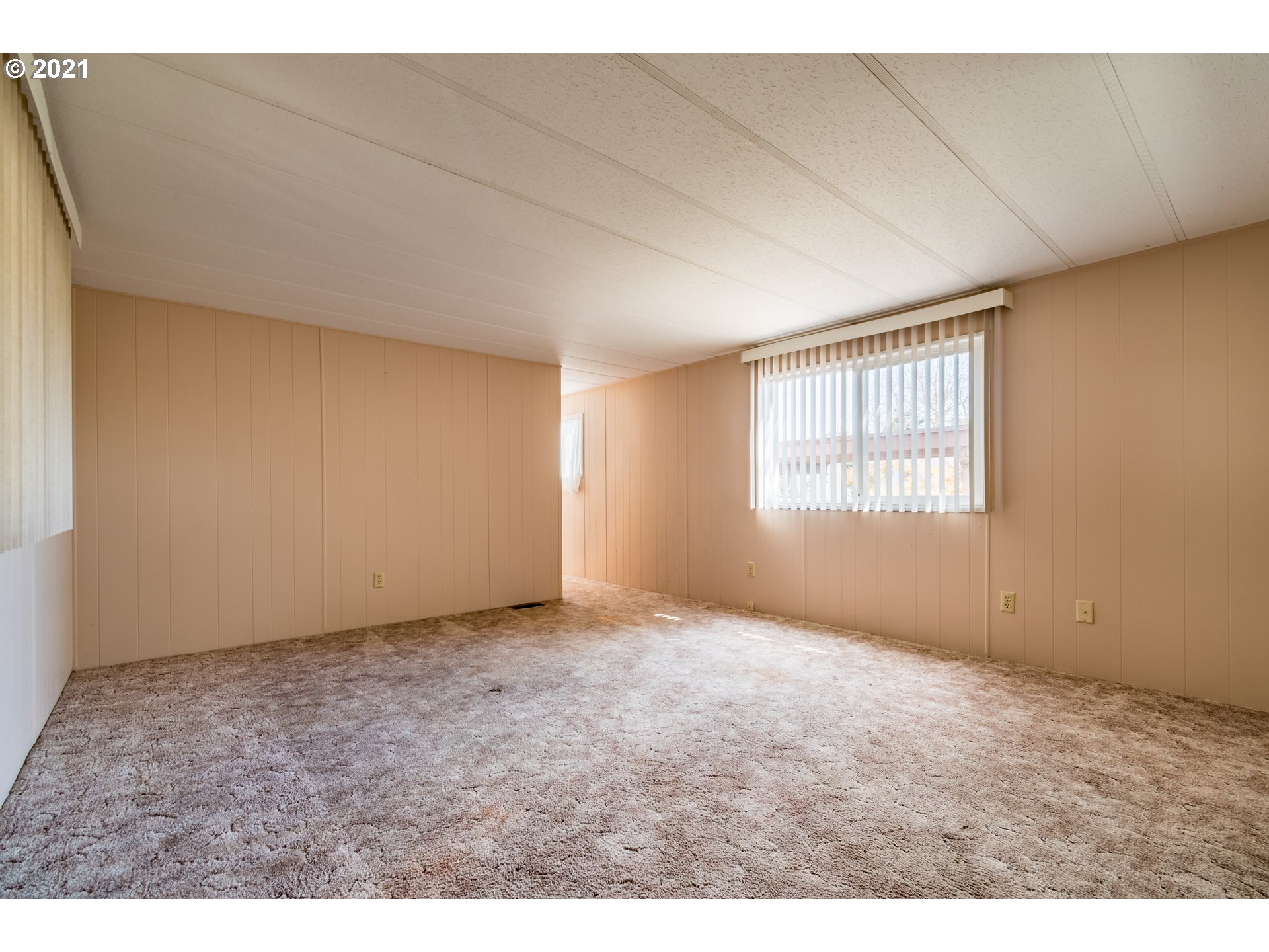 2150 Laura Street, Unit SP 87 Springfield, OR 97477 - Photo 13 of 32
