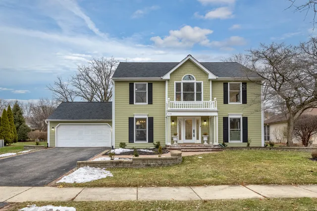 $1,079,000 | 818 Fairwinds Court, Naperville, IL 60563