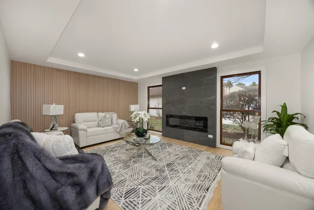 $1,079,000 | 818 Fairwinds Court, Naperville, IL 60563