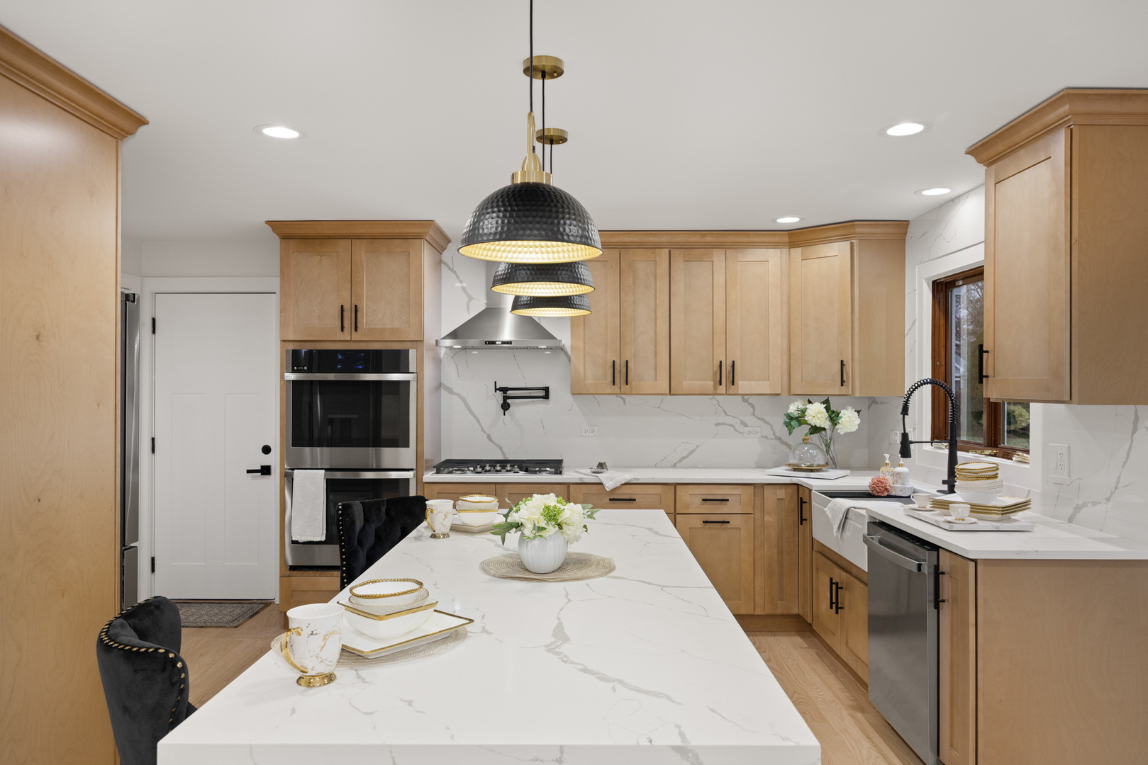 818 Fairwinds Court Naperville, IL 60563 - Photo 7 of 20