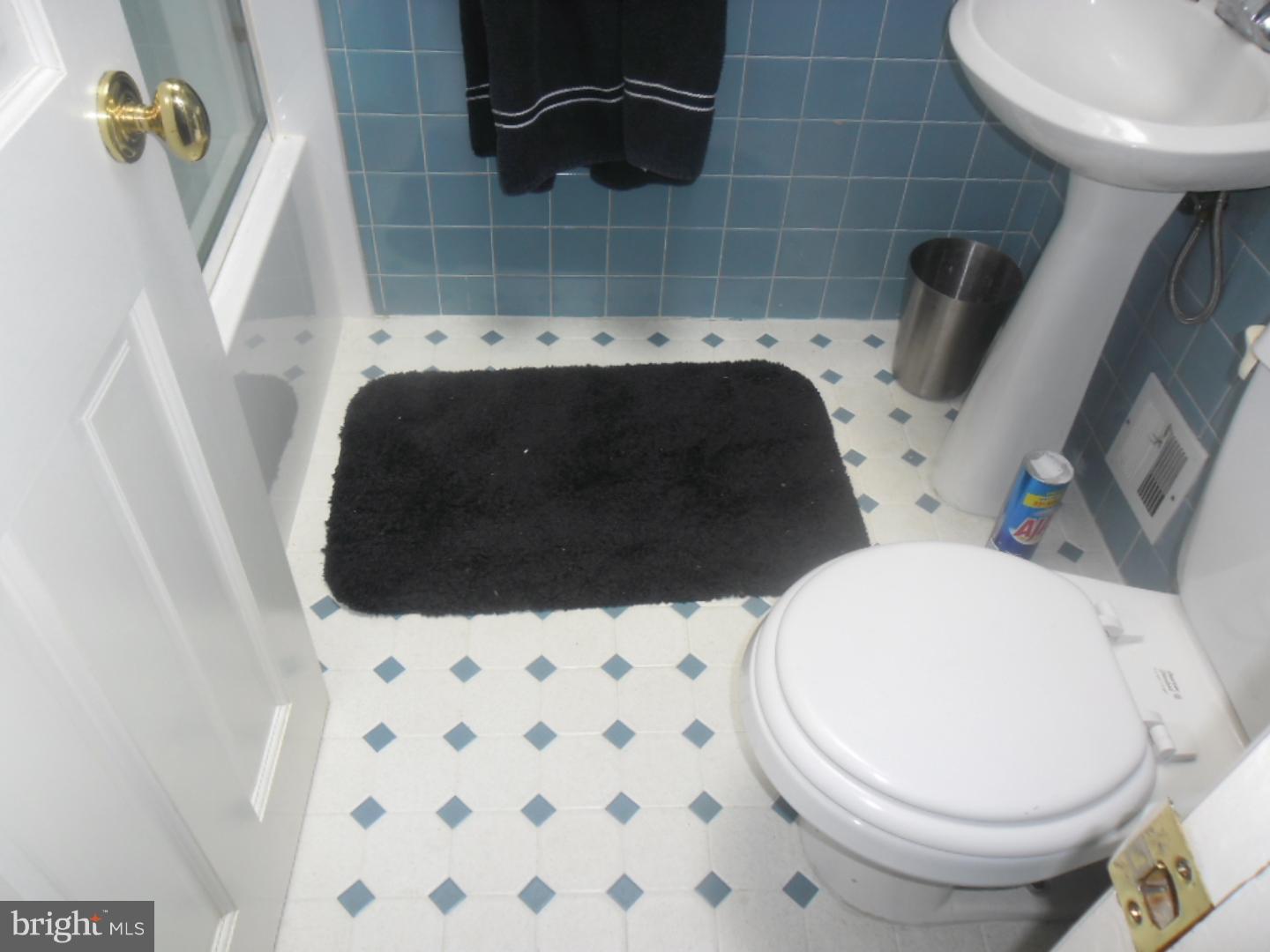 4326 Greenmount Road Philadelphia, PA 19154 - Photo 18 of 25 Gallery Image 18