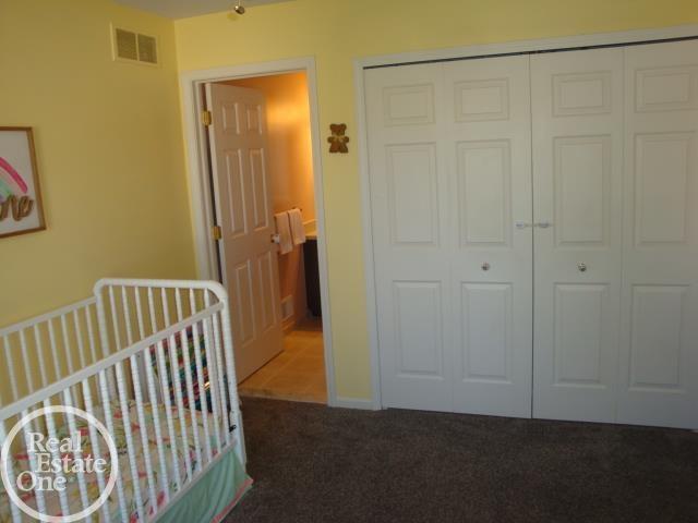 45640 Rathmore Drive Macomb, MI 48044 - Photo 21 of 27 50110269-20.JPG